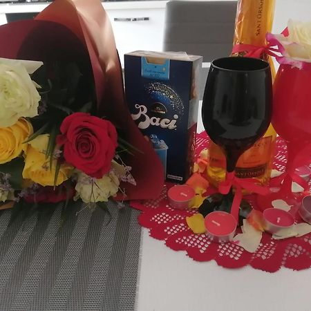 Lar Apartment Focsani Bilik gambar